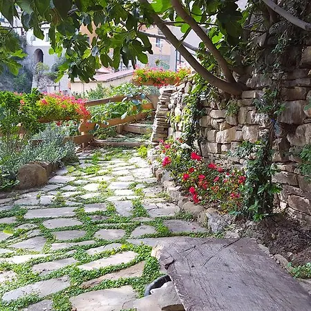 Casa Dell'Avventura Apartamento Castelmezzano Exterior foto