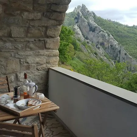 Casa Dell'Avventura Apartamento Castelmezzano Exterior foto